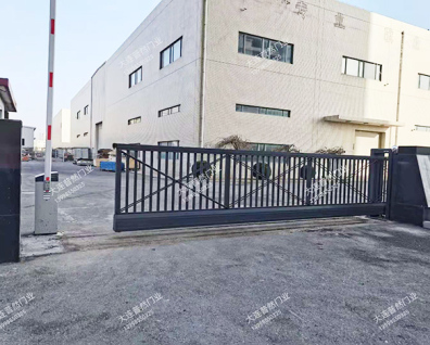 大連普然門業(yè)有限公司