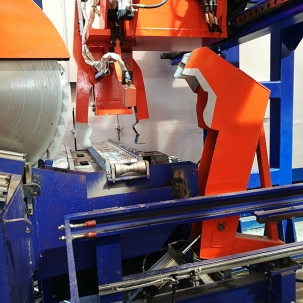 佛山市法比澳擠壓機(jī)械科技有限公司