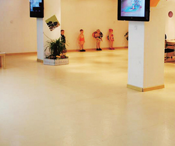 青島鑫鴻暖石墨烯科技有限公司