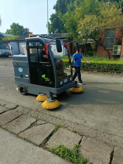 柳州市柳寶清潔設備有限公司