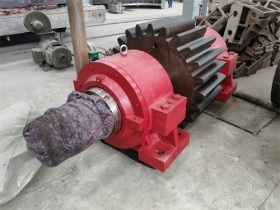 徐州久通重型機(jī)械制造有限公司