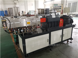 南京盛馳橡塑機械制造有限公司