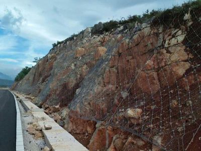 安平縣延百金屬絲網(wǎng)制造有限公司