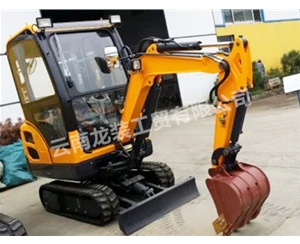 云南龍裝工貿有限公司