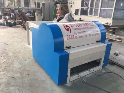 常熟市豪陽無紡機(jī)械有限公司