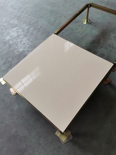 上海波頂?shù)匕逵邢薰? width=