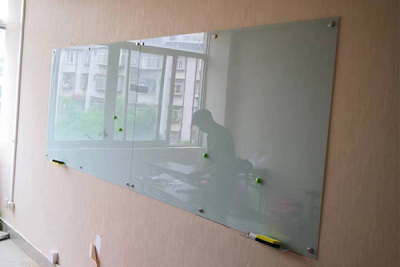 云南裕林教學設備有限公司