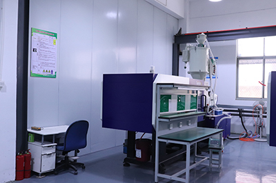 昆山隆辰達精密模具有限公司